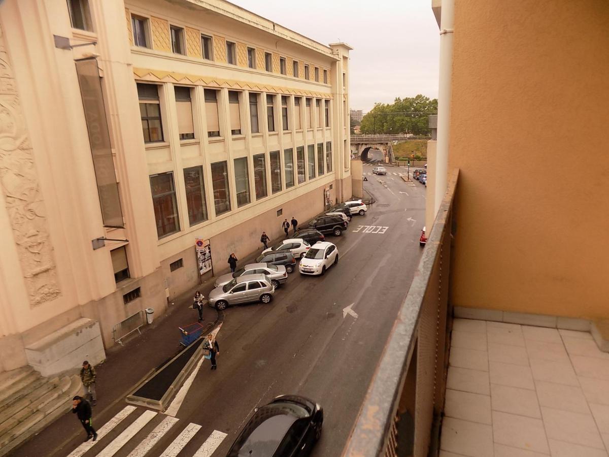 Nimes Studio Parking Dhuoda Esterno foto